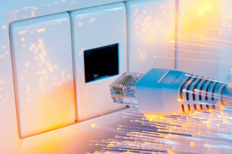 PROMOTION PROLONGEE JUSQU'AU 31/03/2021 Développez votre business et optez pour la fibre entreprise sécurisée Bouygues Telecom à 79 €